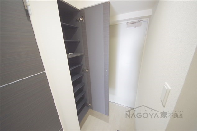 スプリームヒルズ鶴舞 玄関