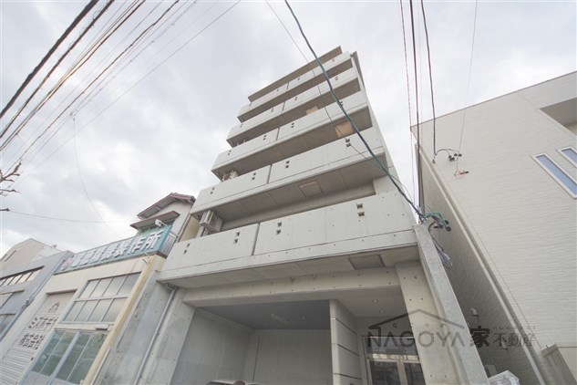 Ｅ－ＨＯＵＳＥ 外観写真