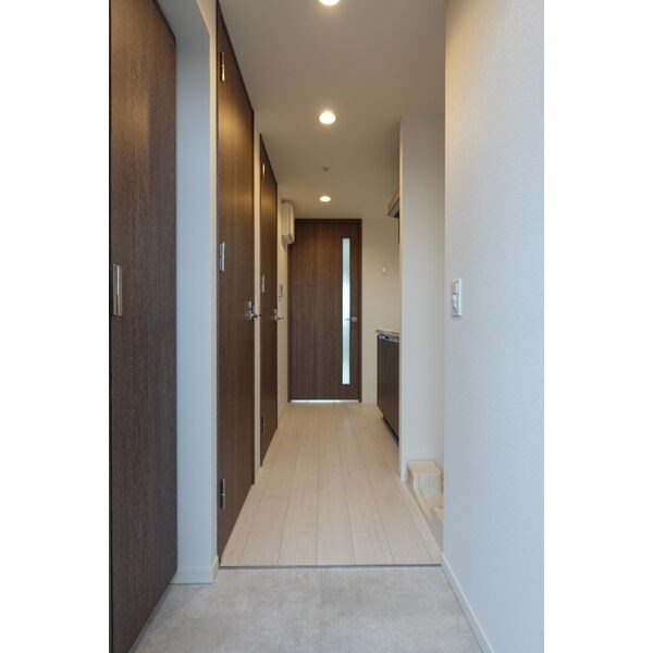 メイクスアート太閤通 玄関