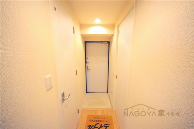 グランルージュ栄Ⅱ 玄関