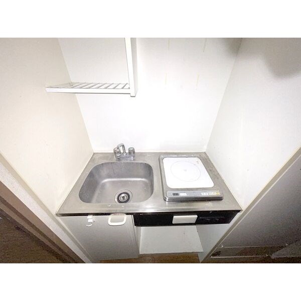 メゾンドＭＯＥ キッチン