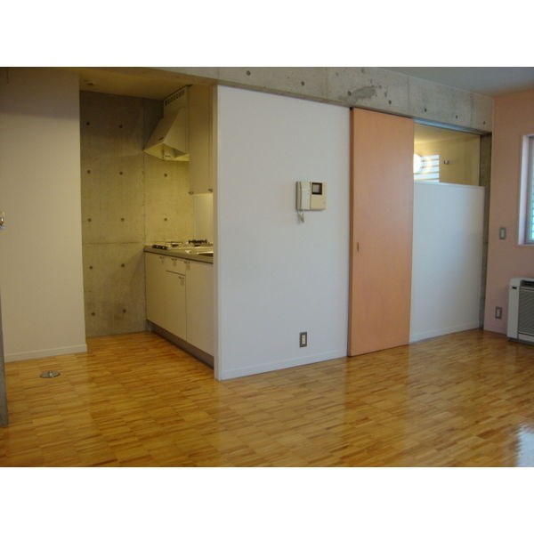 FULL HOUSE リビング