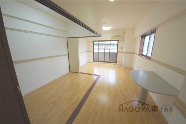 ライジング泉コートⅡ リビング