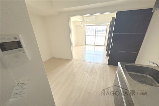 エスカルコート リビング