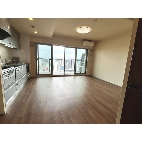 ローレルアイ上前津 リビング