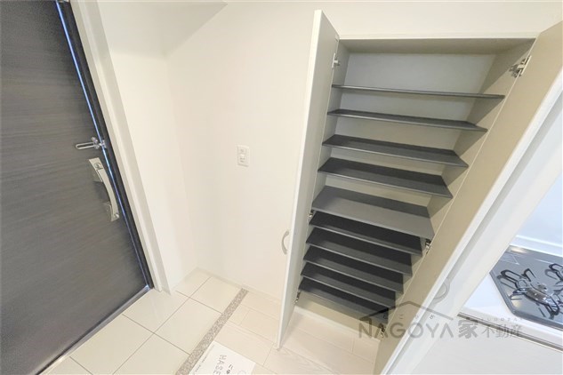 アプリーレ千代田 玄関