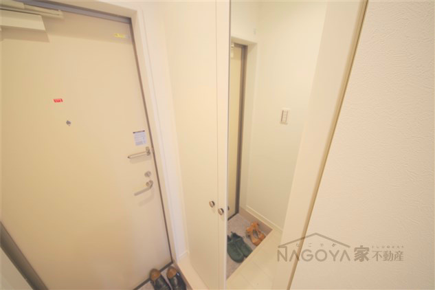 ネマーレ大曽根 玄関