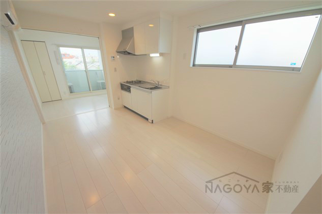 ネマーレ大曽根 リビング