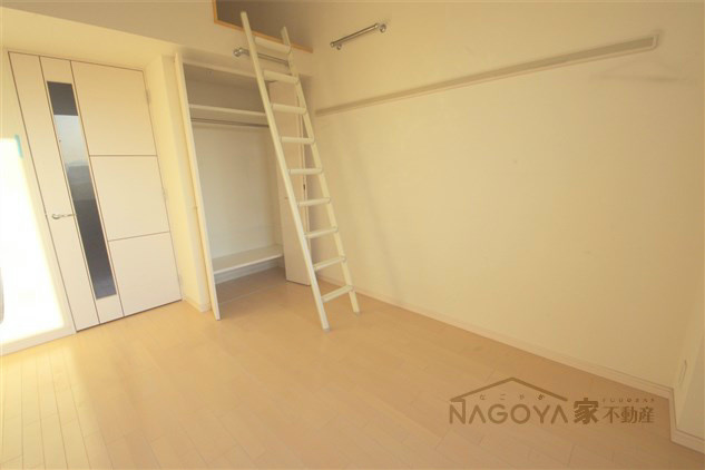 プレサンス名古屋駅前アクシス リビング