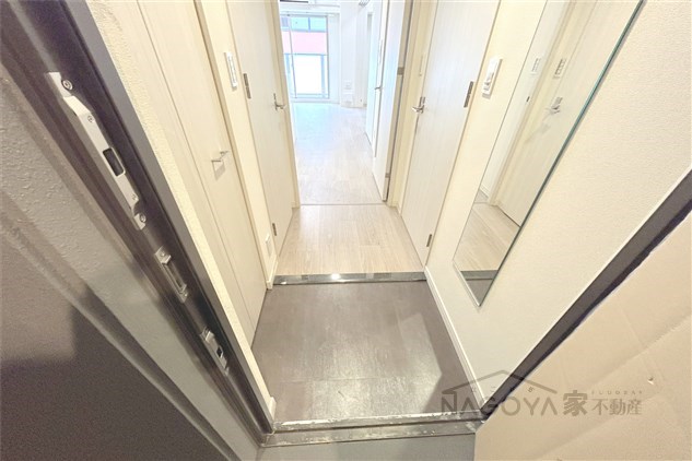 プレサンス広小路通今池 玄関