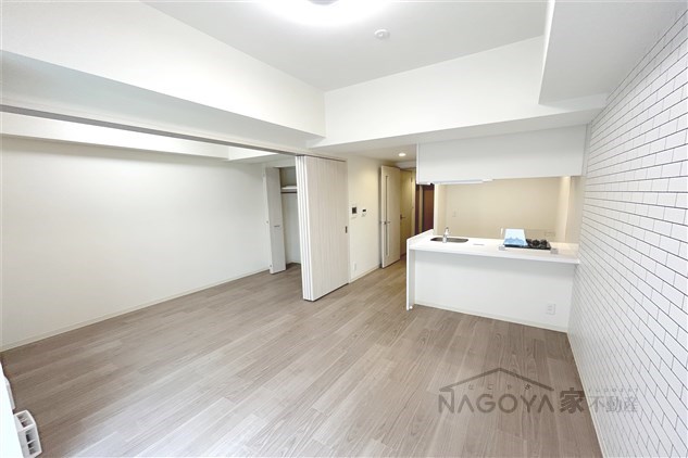 プレサンス広小路通今池 リビング