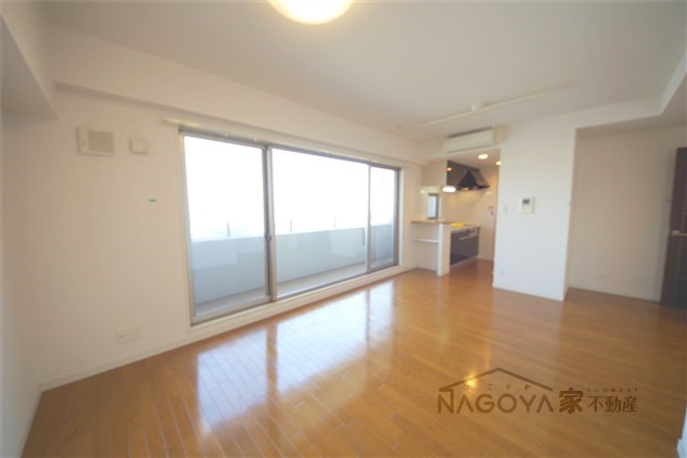 ＫＤＸ千早レジデンス リビング