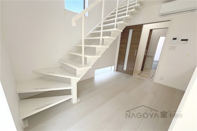 ボンヌール川名 リビング