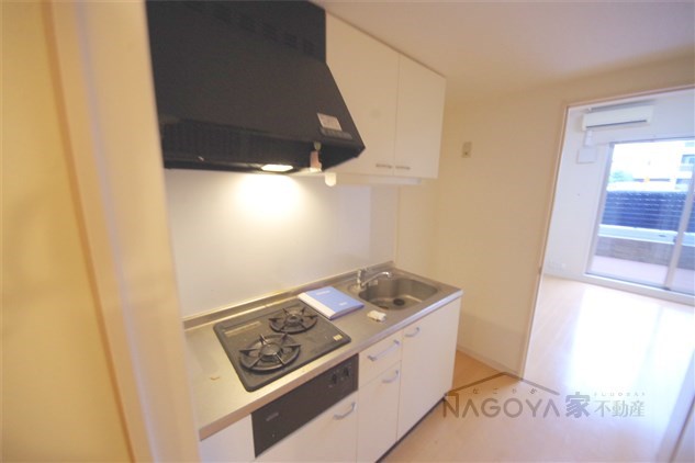 meLiV桜山 キッチン