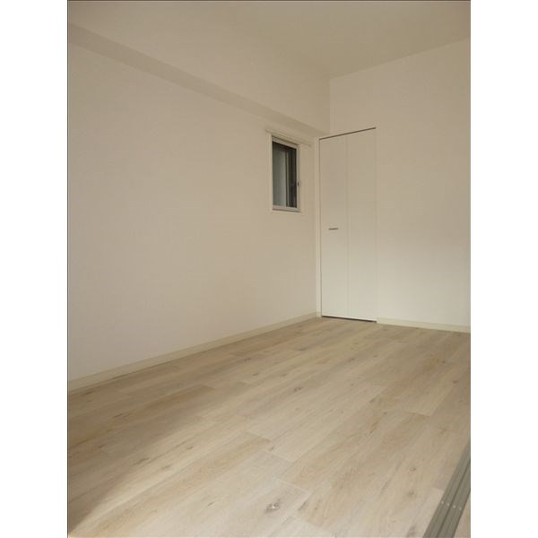 シャルール ベッドルーム