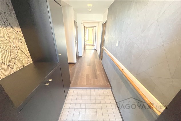 エスポア千種 玄関