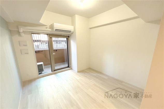 ファステート栄セントラル リビング