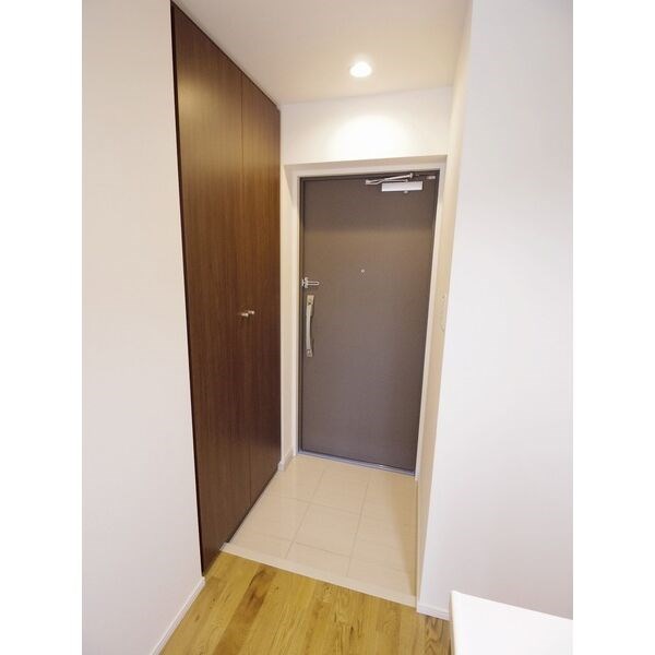 COZY山下通 玄関