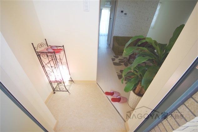 ラ・シュシュ覚王山 玄関