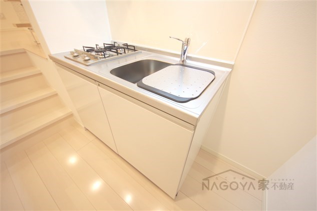 ライカート新栄 キッチン