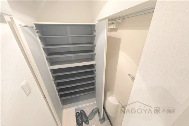 La Fille Gokiso 玄関