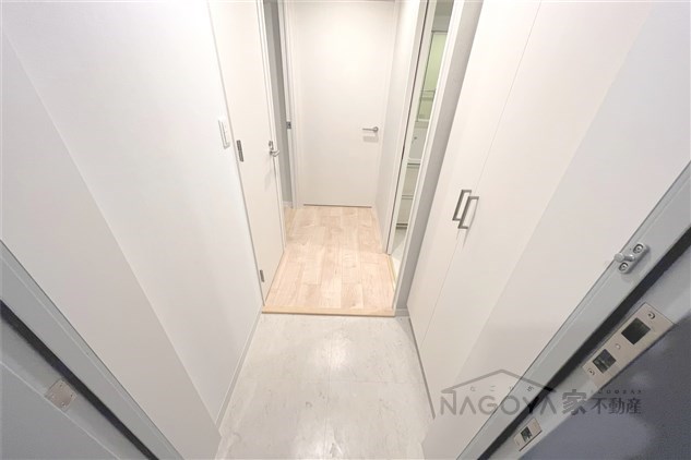 アンジュ栄 玄関