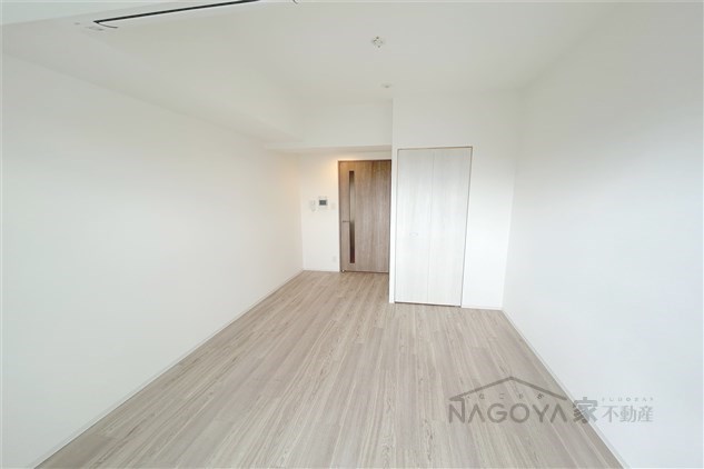 エスリード栄ラ・ヴィ リビング