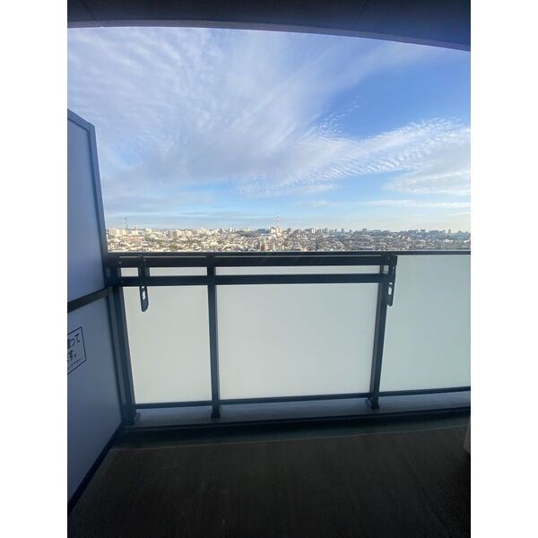 リシュドール川名駅 ベランダ