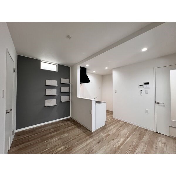 Katze志賀本通南 リビング