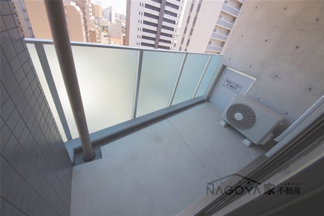 Ｔｈｅ　Ｇｌａｓｓｅｓ ベランダ