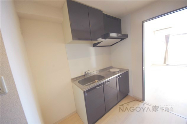TQレジデンス名古屋錦 キッチン