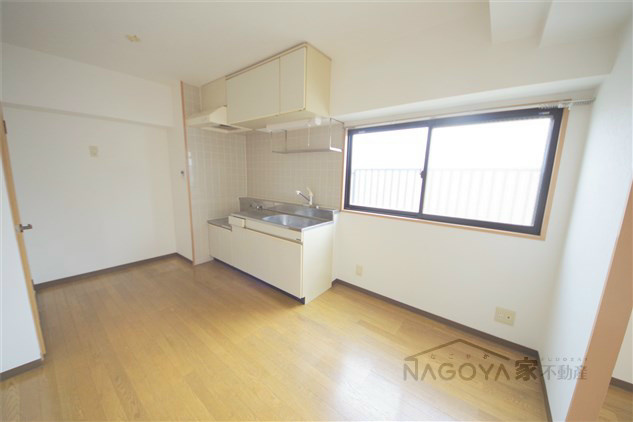 グランビル泉 リビング