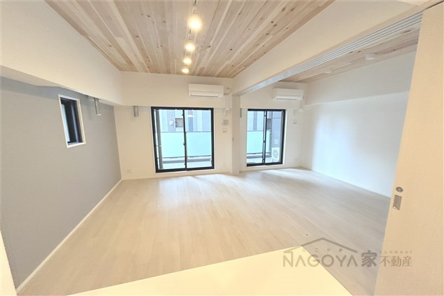 ザ・パークハビオ新栄 リビング