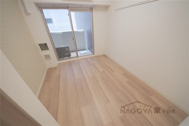 プレサンス広小路通葵 リビング