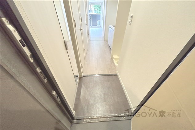 プレサンス広小路通今池 玄関