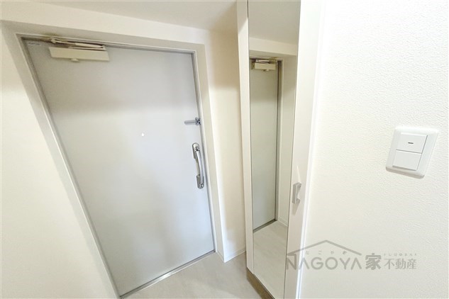 グリーンコート中島 玄関