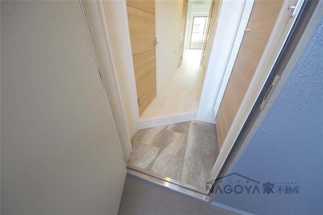 オークスクエア吹上 玄関