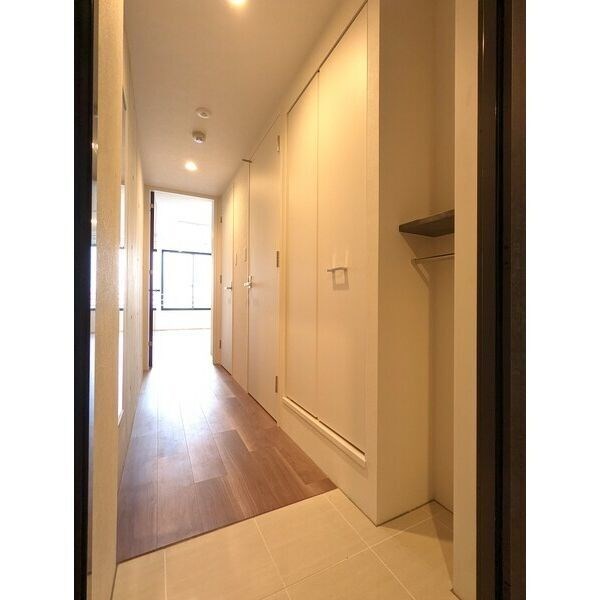 リーデンス今池 玄関