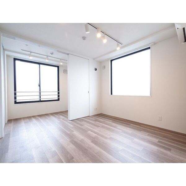 リーデンス今池 リビング