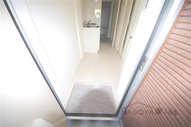 Residence Imaike 玄関