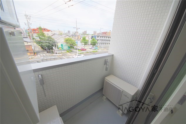 スクーデリア ベランダ