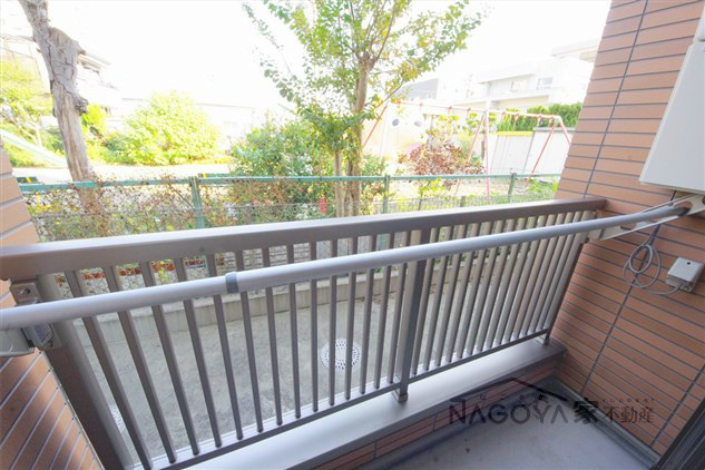 ベルメゾン尾頭橋 ベランダ