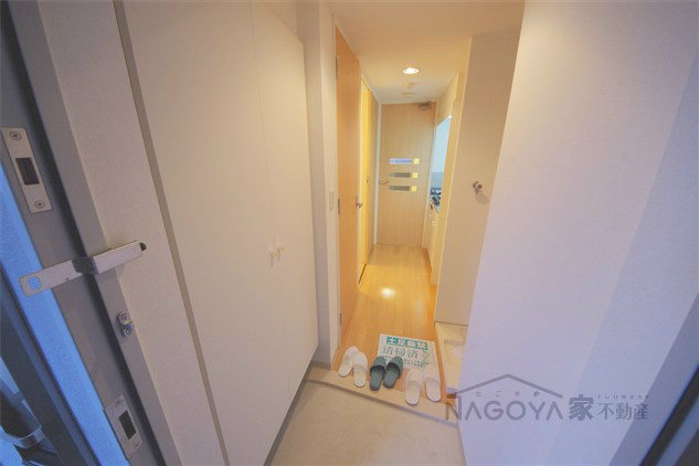 インプルーブ鶴舞 玄関