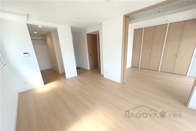 Teramachi Box 24　 リビング