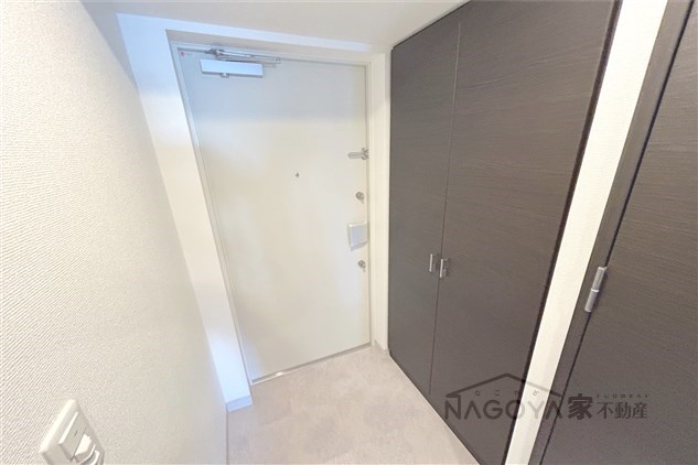 エステムコート名古屋グランツ 玄関