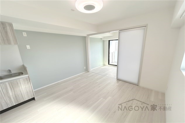 ヴェルデシア名駅南 リビング