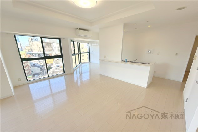 さくらＨｉｌｌｓリバーサイドＷＥＳＴ リビング