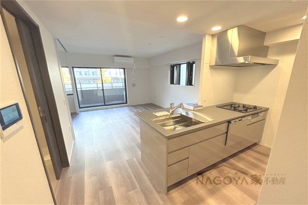 GRANPASEO丸の内 リビング