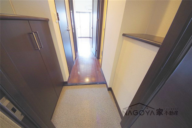 ライジングコート名古屋駅南 玄関