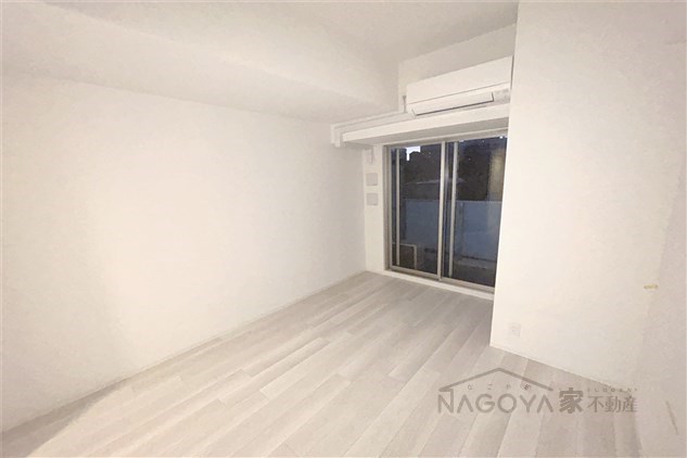 エスリード金山リュクス リビング